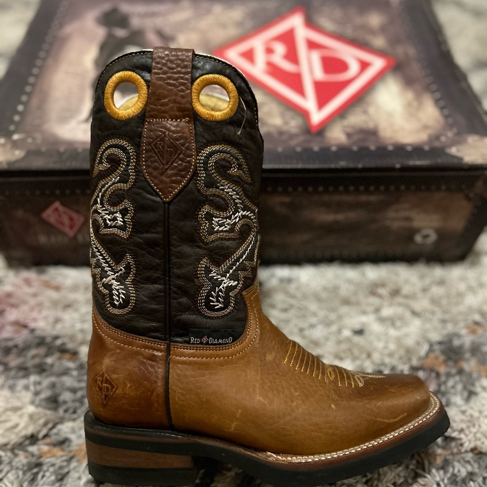 Red diamond boots